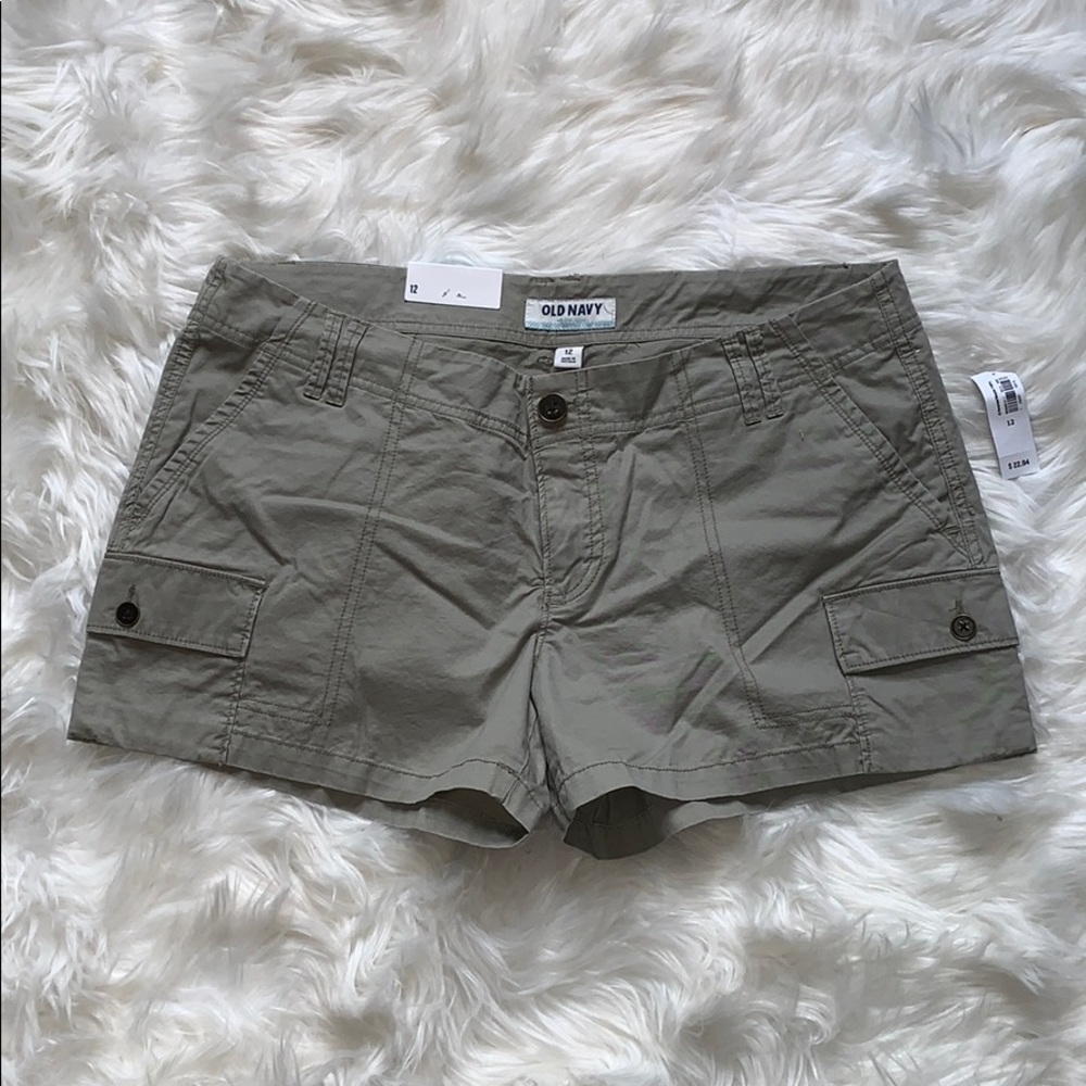 NWT - Women’s OLD NAVY shorts